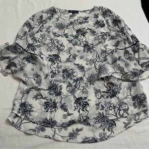 Lily Morgan Flutter Sleeve Blouse Black & White Botanical Floral Women’s Medium